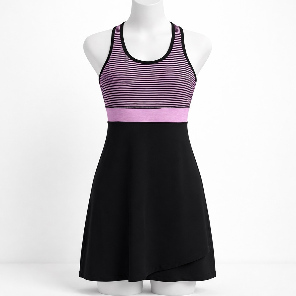 Title nine Connelly women athletic dress racerback  build in bra size XS  NWT